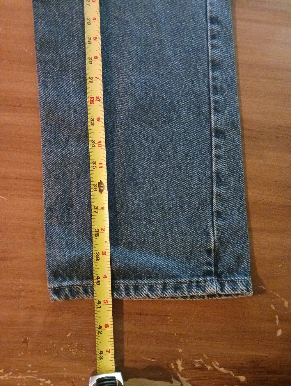 Men's Wrangler Authentics 35x32 Denim Blue Jeans EUC Cowboy Rodeo Work Manly - Picture 7 of 11
